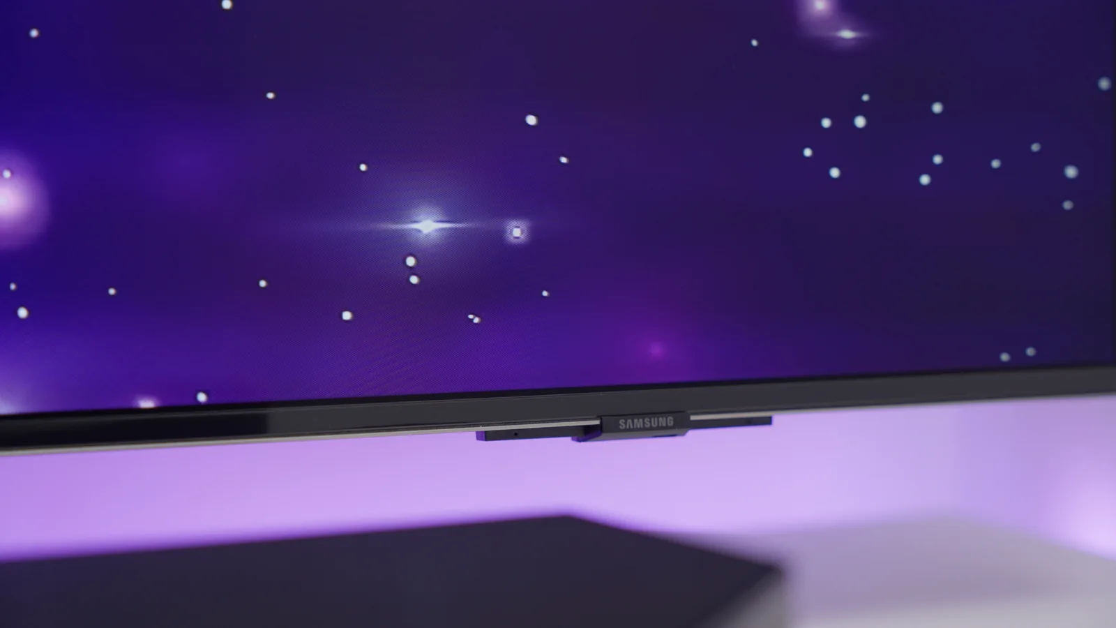 Home Entertainment & Display – Samsung TV Still